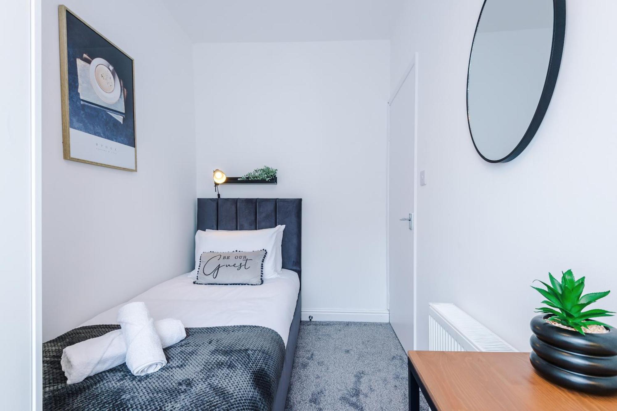 Modern Premium 3 Bed Hidden Gem - Central Location 巴恩斯利 外观 照片