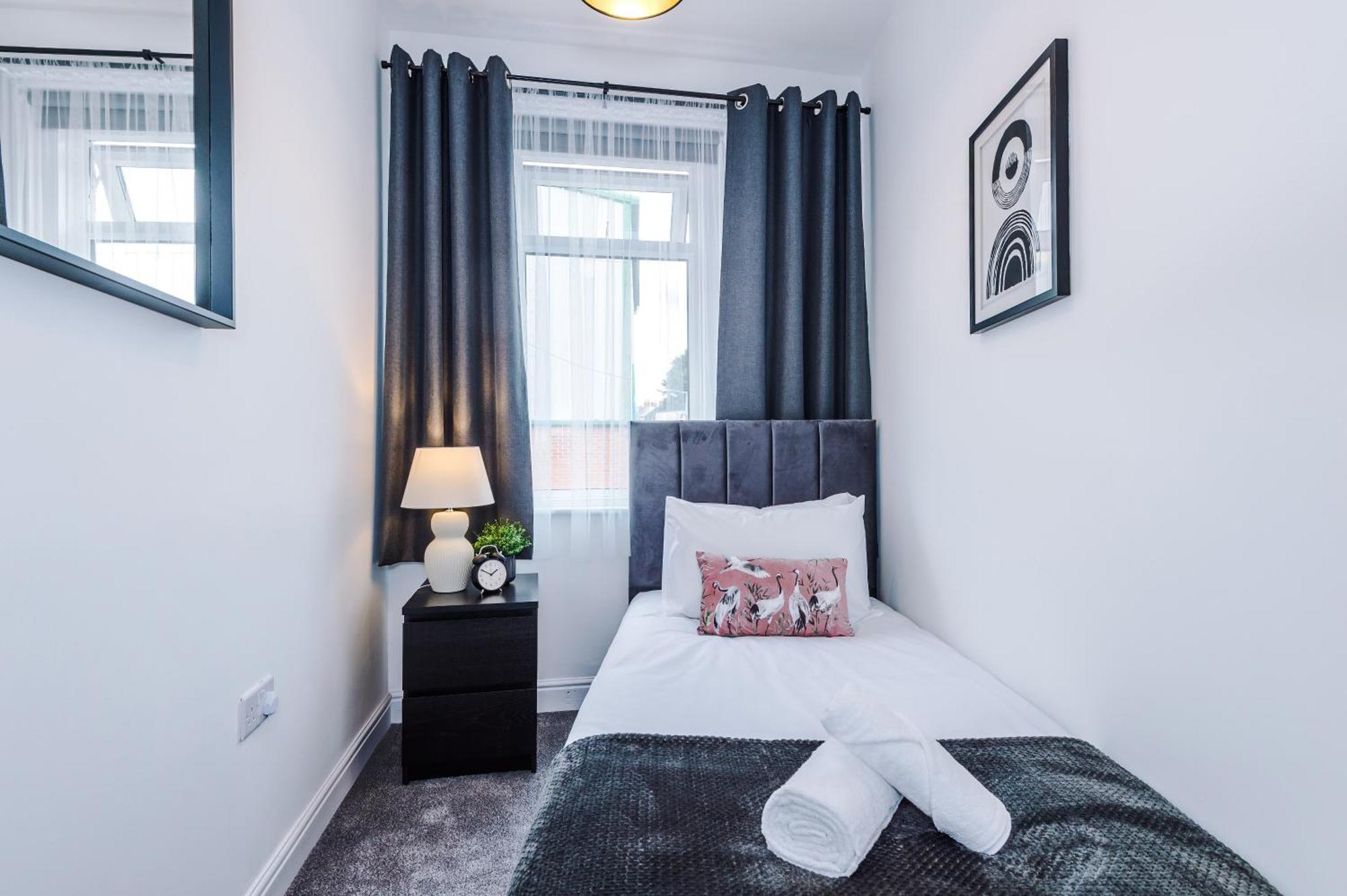 Modern Premium 3 Bed Hidden Gem - Central Location 巴恩斯利 外观 照片